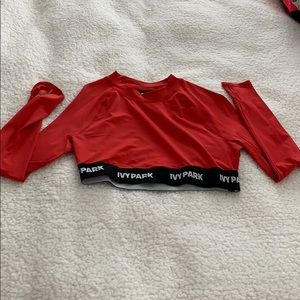 Ivy park (Beyoncé brand) cropped workout top